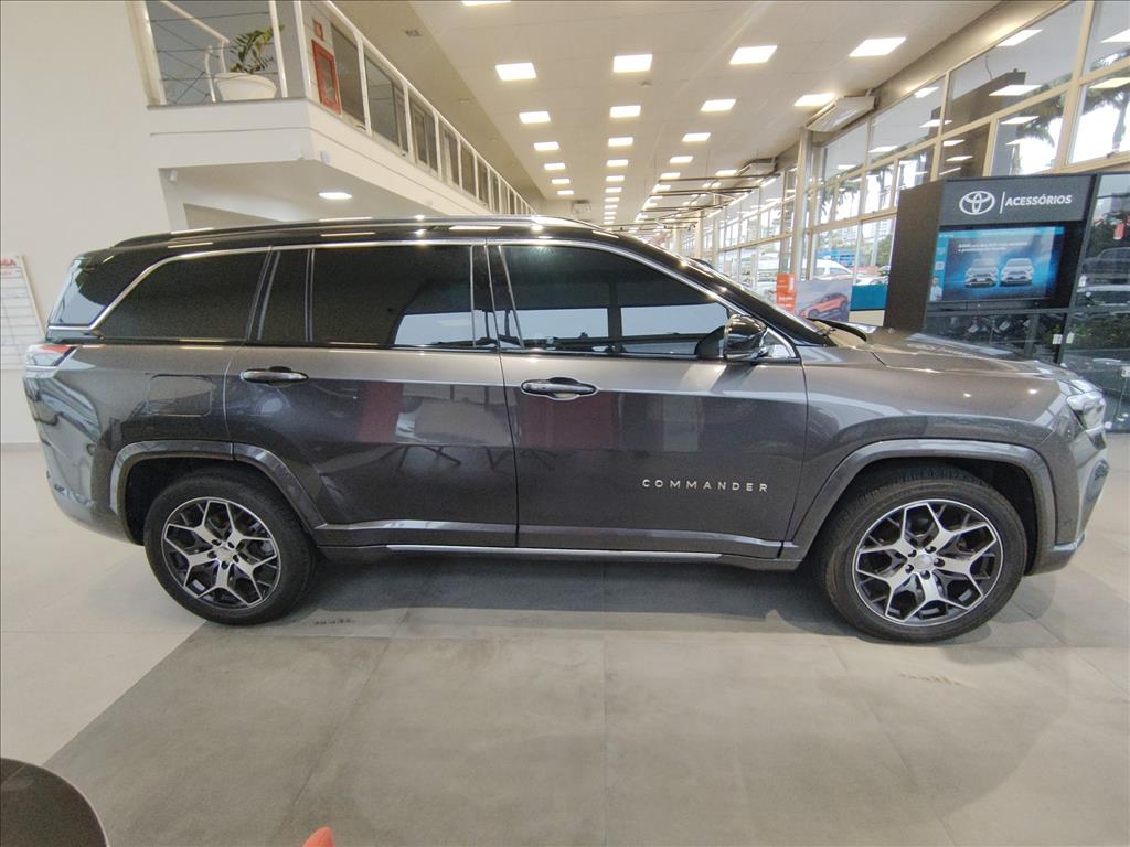 COMMANDER 1.3 T270 TURBO FLEX OVERLAND AT62