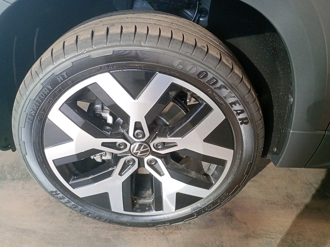 TAOS 1.4 250 TSI TOTAL FLEX HIGHLINE AUTOMÁTICO9