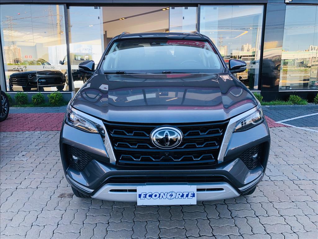 HILUX SW4 2.8 D-4D TURBO DIESEL SRX 4X4 AUTOMÁTICO1