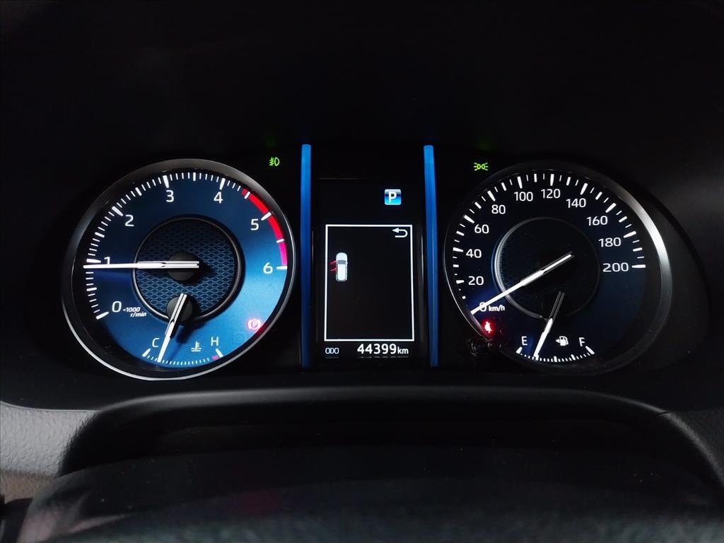 HILUX SW4 2.8 D-4D TURBO DIESEL SRX PLATINUM 7L 4X4 AUTOMÁTICO9