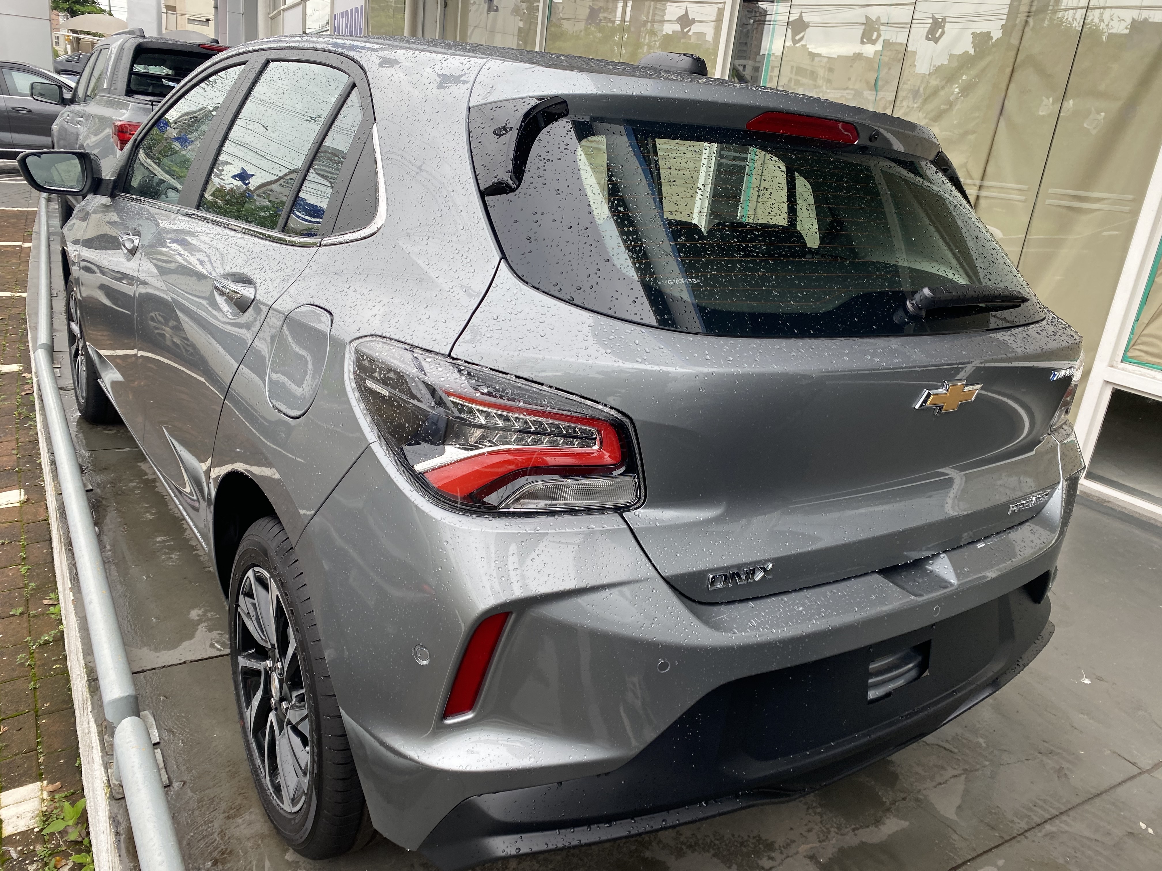 ONIX PLUS 1.0 TURBO FLEX PREMIER AUTOMÁTICO3