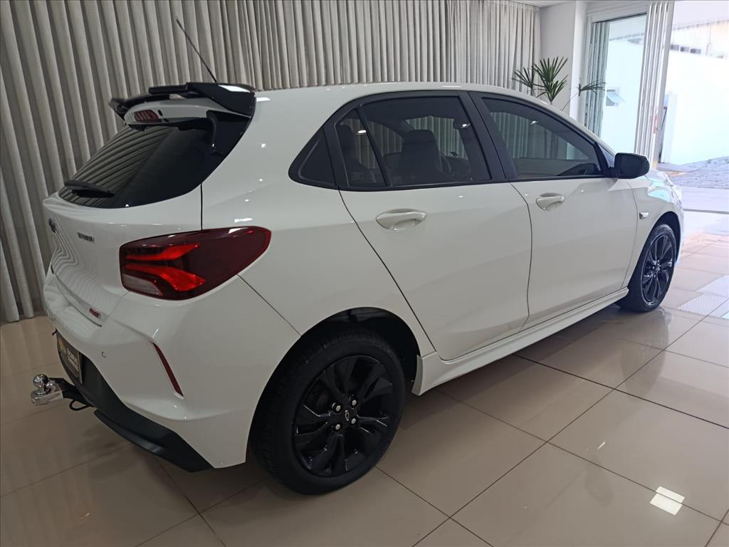 ONIX 1.0 TURBO FLEX RS AUTOMÁTICO4