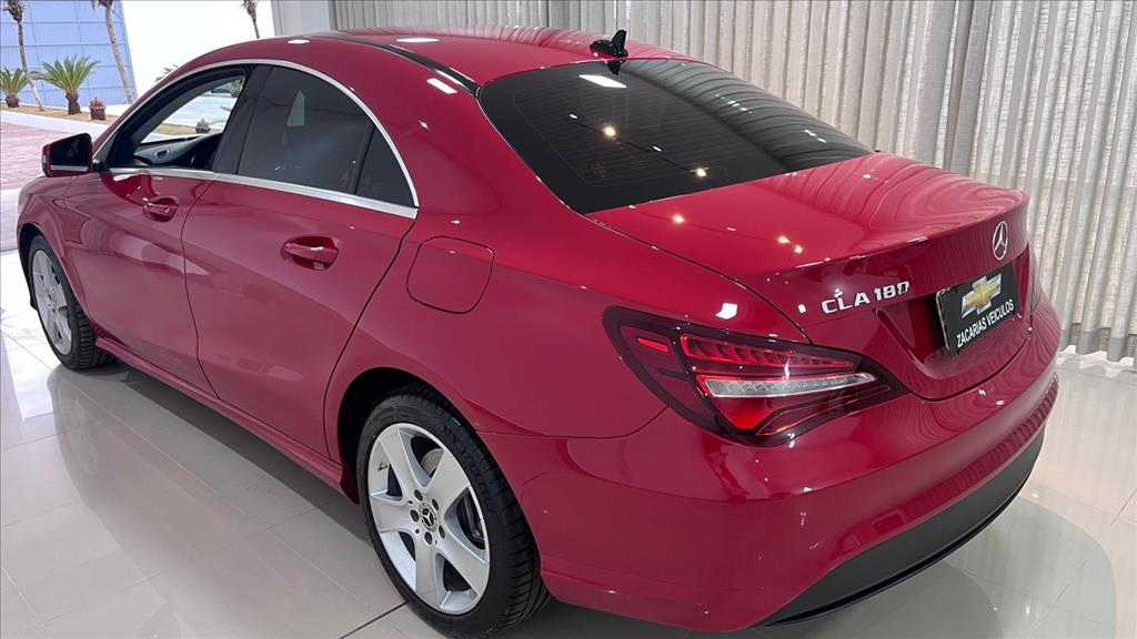 CLA 180 1.6 CGI GASOLINA 7G-DCT