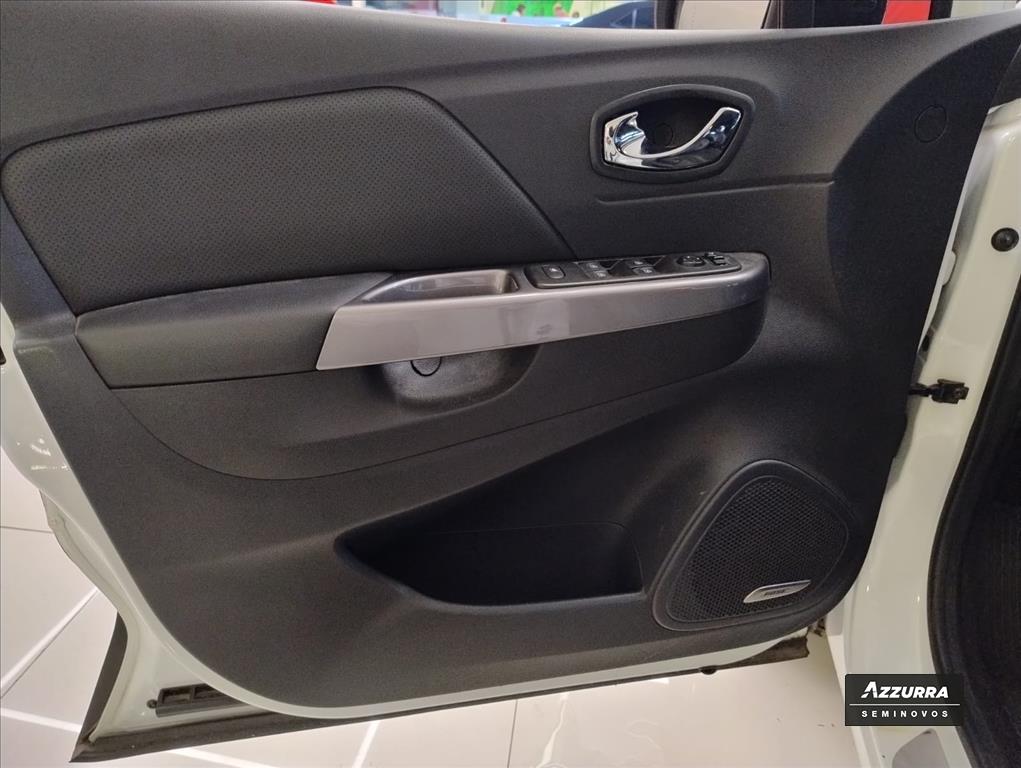 CAPTUR 2.0 16V HI-FLEX BOSE AUTOMÁTICO17