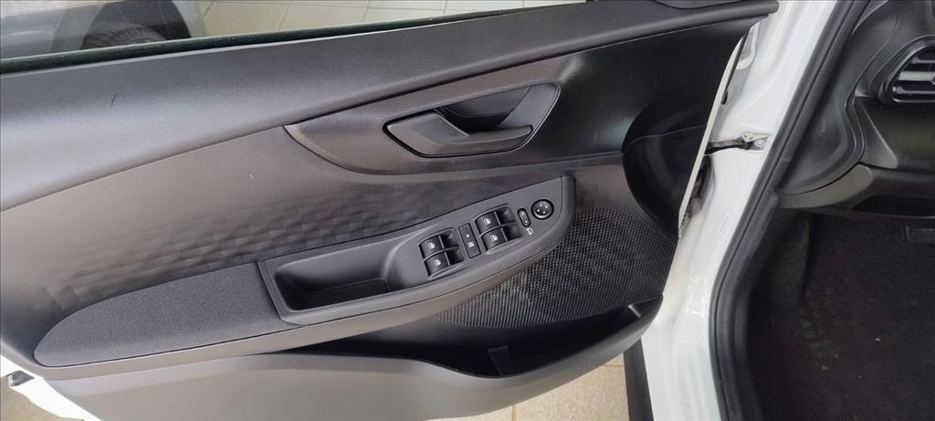 FASTBACK 1.0 TURBO 200 FLEX CVT13