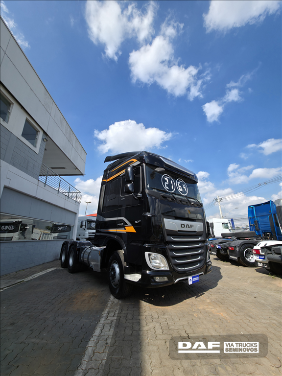 DAF-XF-FTT 530 6X4 SPACE CAB