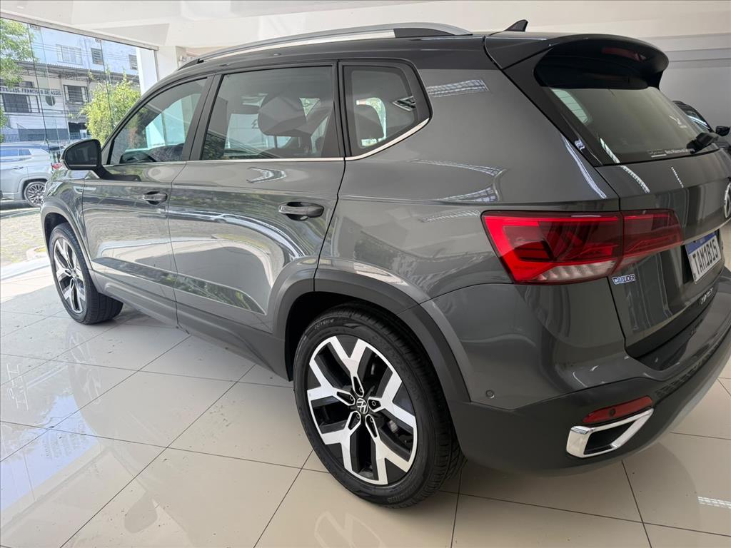TAOS 1.4 250 TSI TOTAL FLEX HIGHLINE AUTOMÁTICO5