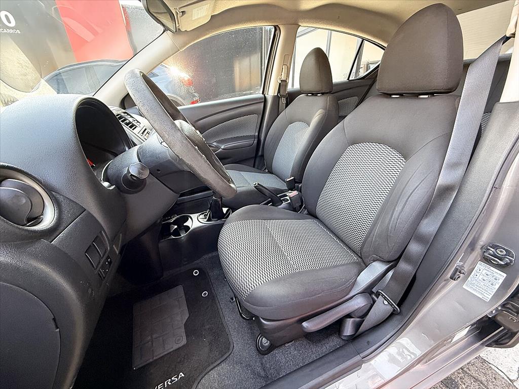 Nissan Versa - 1.0 12V FLEX S 4P MANUAL