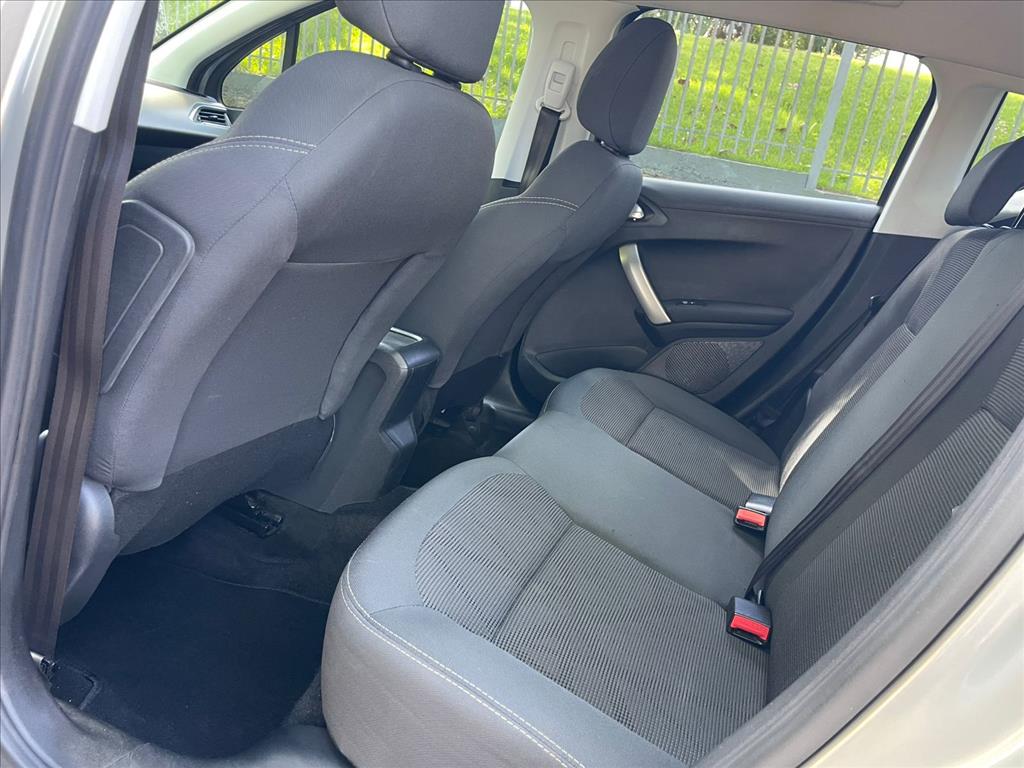 Peugeot-2008-1.6 16V FLEX ALLURE 4P AUTOMÁTICO