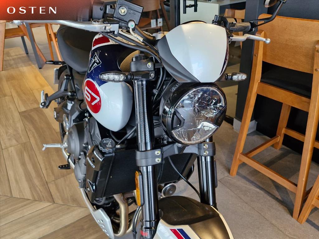 TRIUMPH-TRIDENT-660 TRIPLE TRIBUTE EDITION