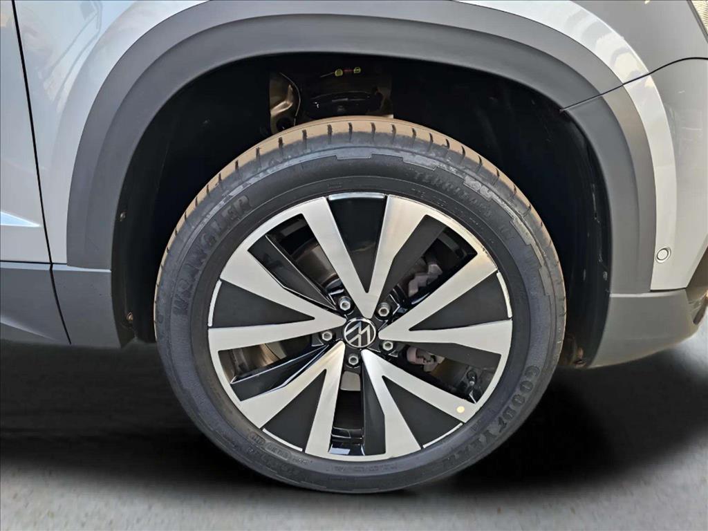 TAOS 1.4 250 TSI TOTAL FLEX HIGHLINE AUTOMÁTICO12