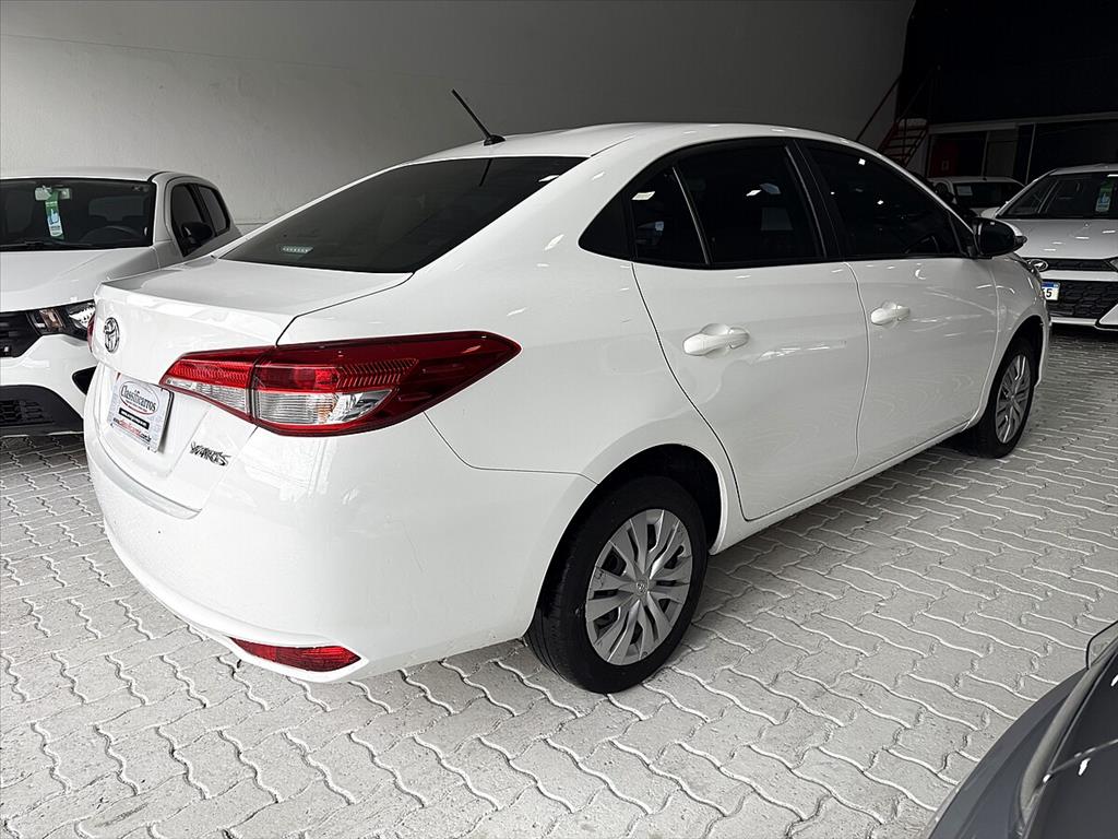 Toyota Yaris - 1.5 16V FLEX SEDAN XL MULTIDRIVE