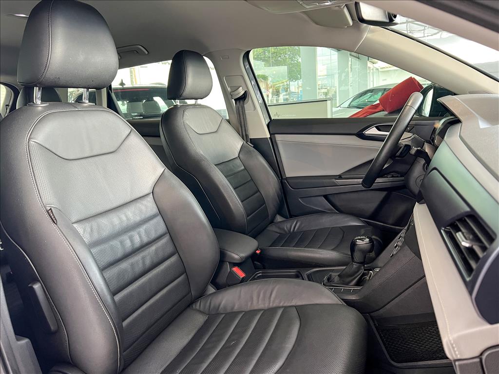 TAOS 1.4 250 TSI TOTAL FLEX COMFORTLINE AUTOMÁTICO18