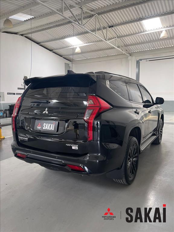 Mitsubishi-PAJERO SPORT-2.4 16V MIVEC TURBO DIESEL LEGEND BLACK AWD AUTOMÁTICO