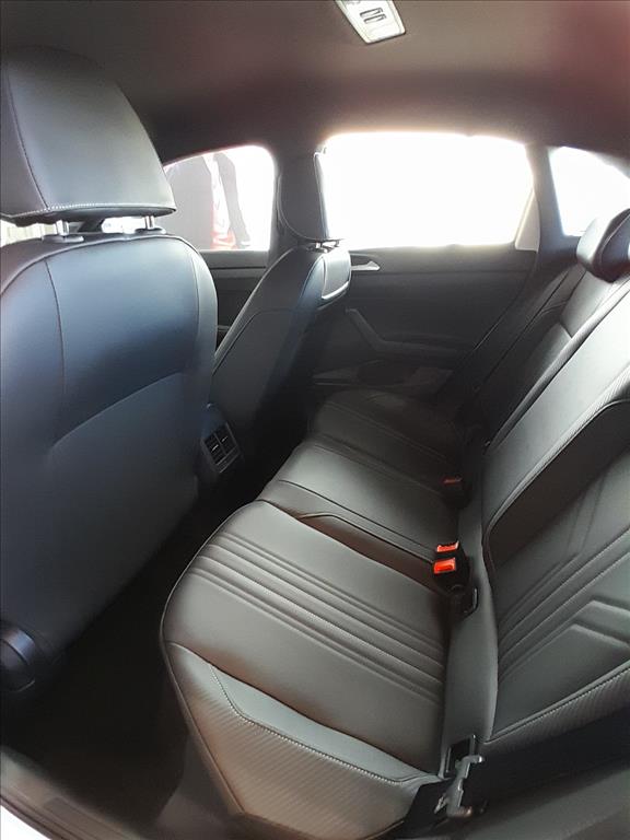 NIVUS 1.0 200 TSI TOTAL FLEX HIGHLINE AUTOMÁTICO3