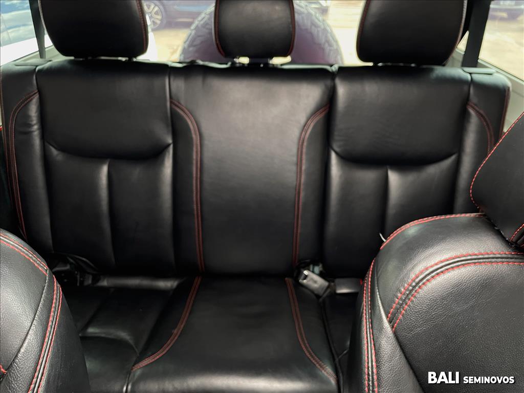 WRANGLER 3.6 UNLIMITED SPORT 4X4 V6 GASOLINA 4P AUTOMÁTICO17