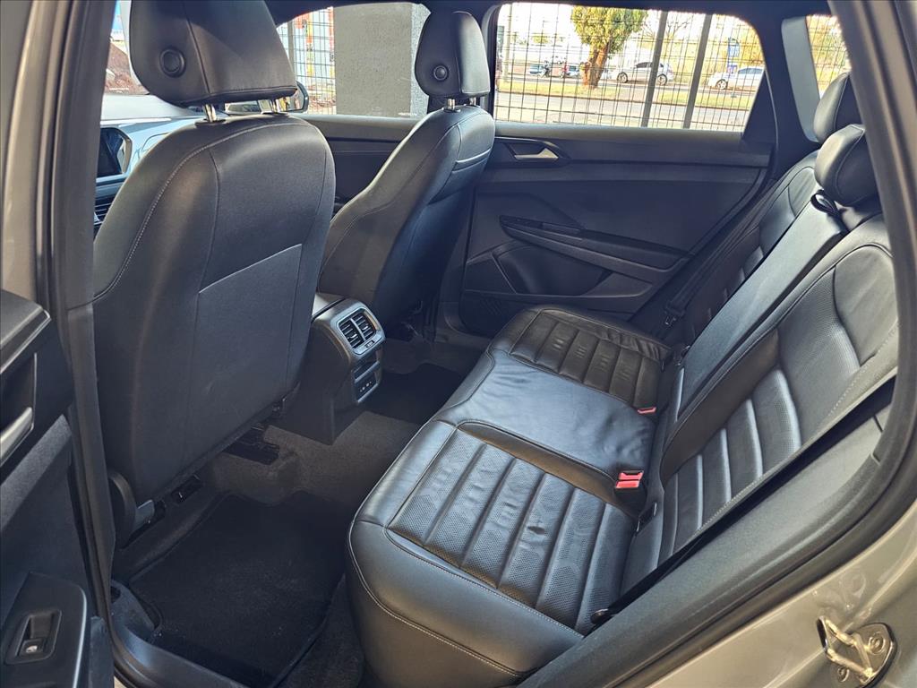 TAOS 1.4 250 TSI TOTAL FLEX HIGHLINE AUTOMÁTICO10