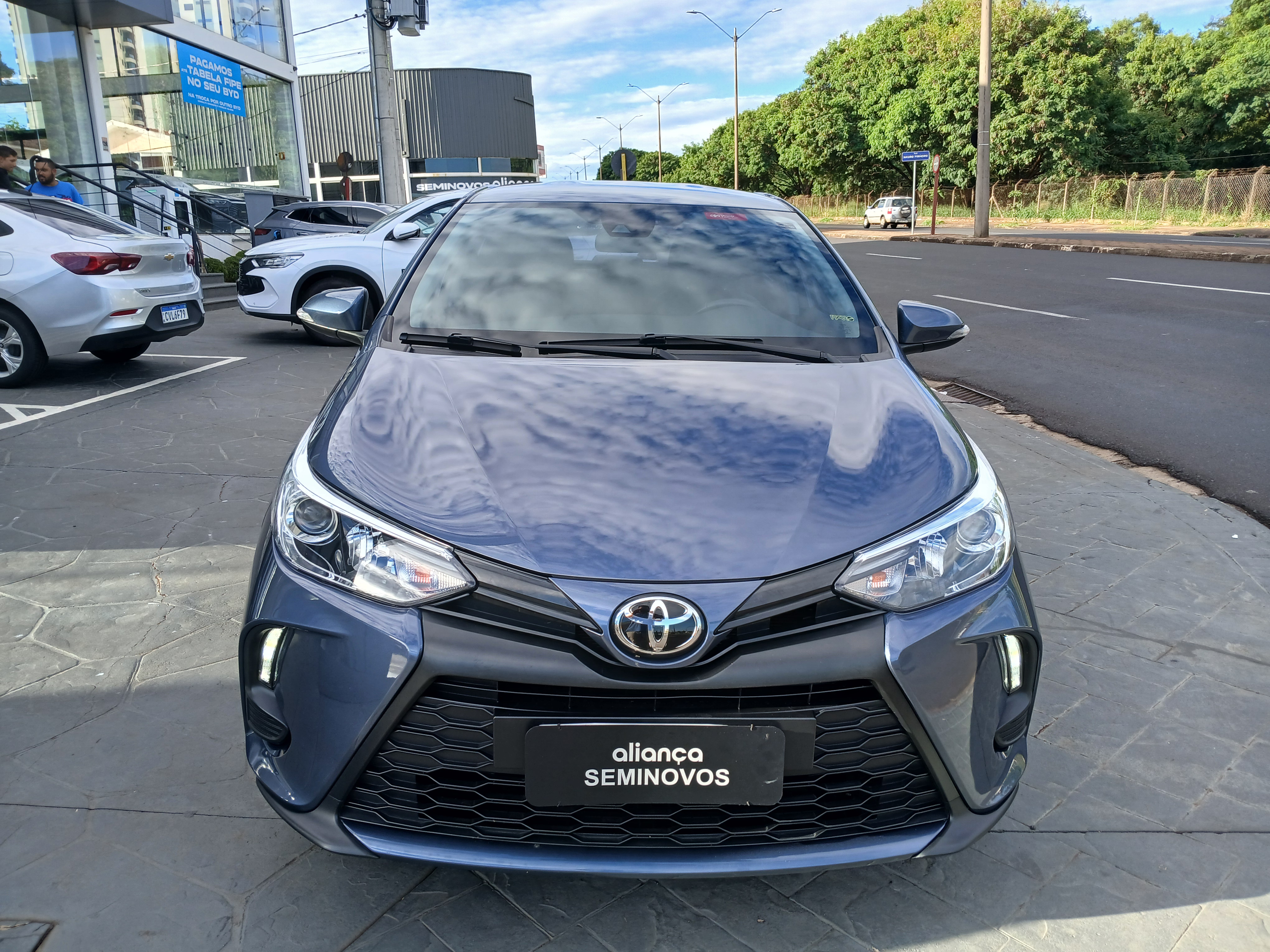 YARIS 1.5 16V FLEX SEDAN XS CONNECT MULTIDRIVE