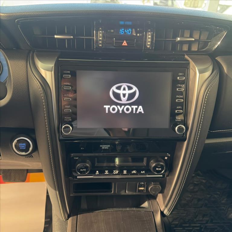 HILUX SW4 2.7 VVT-i FLEX SRV 7L 4X2 AUTOMÁTICO10