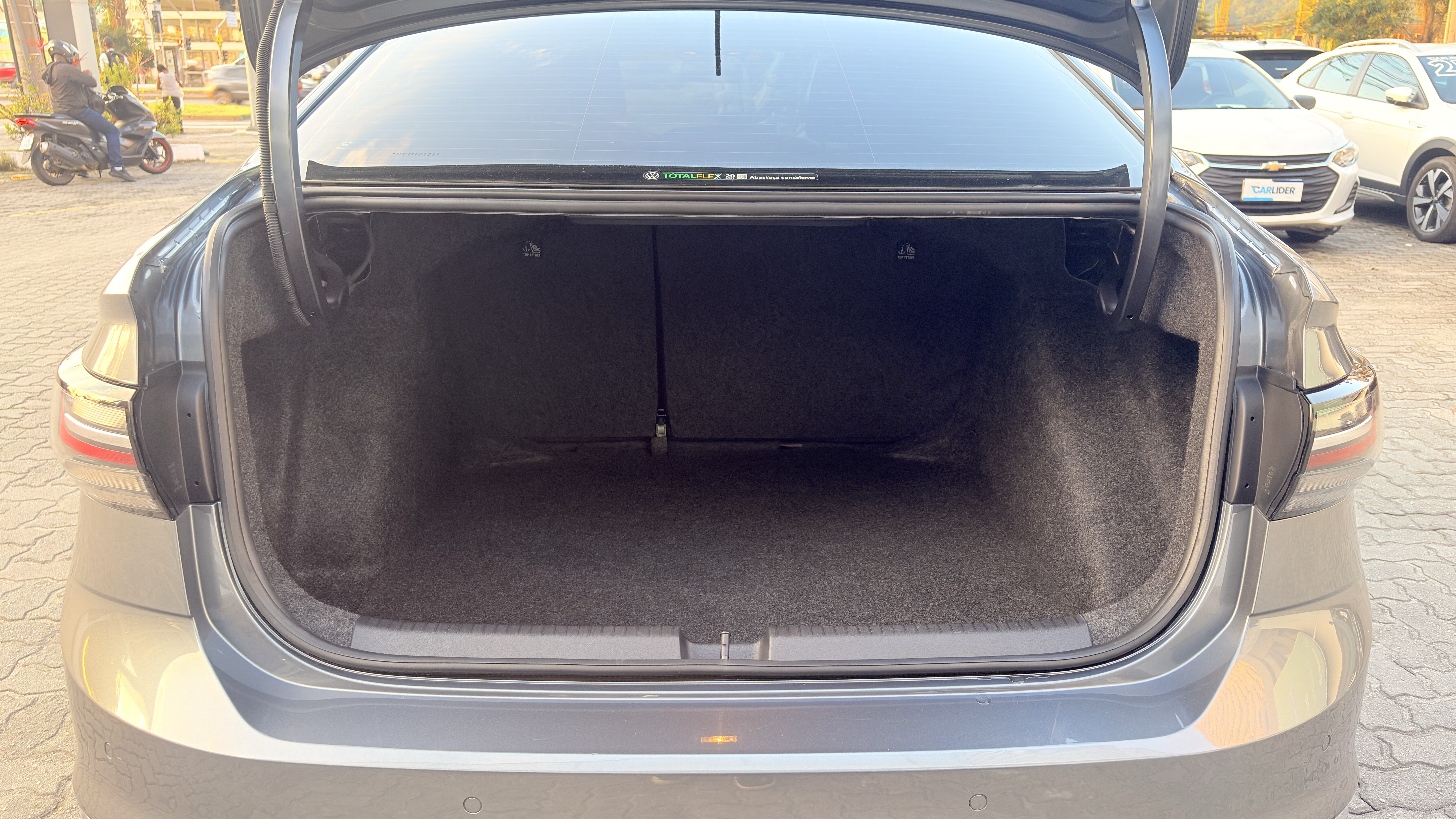 VIRTUS 1.0 200 TSI COMFORTLINE AUTOMÁTICO14