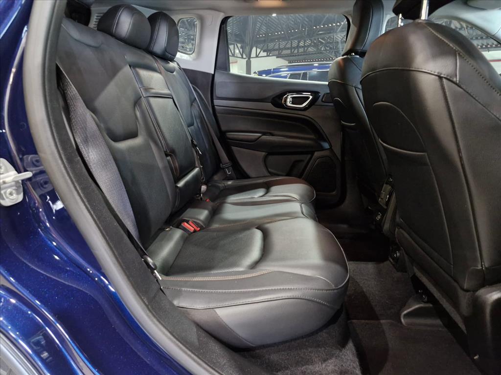 COMPASS 2.0 TD350 TURBO DIESEL LIMITED AT9 COMPASS 2.0 TD350 TURBO DIESEL LIMITED AT9