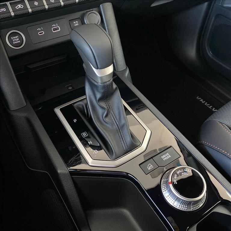 Mitsubishi-TRITON-2.4 BITURBO DIESEL CD KATANA 4X4 AUTOMÁTICO