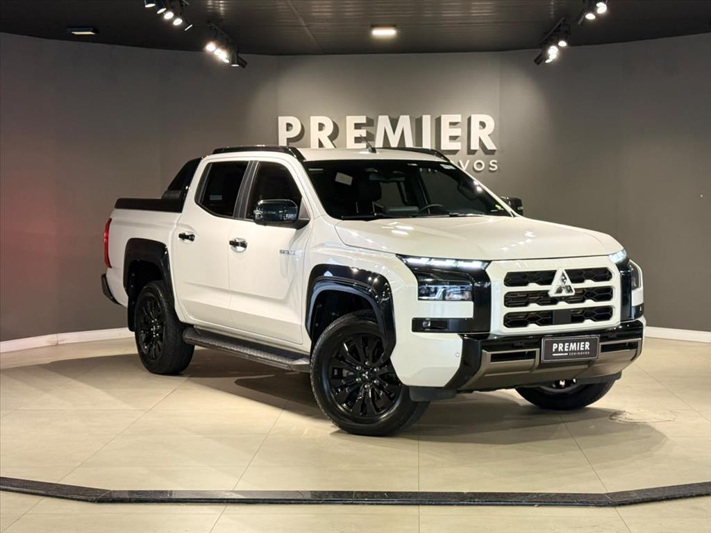 TRITON 2.4 BITURBO DIESEL CD KATANA 4X4 AUTOMÁTICO0