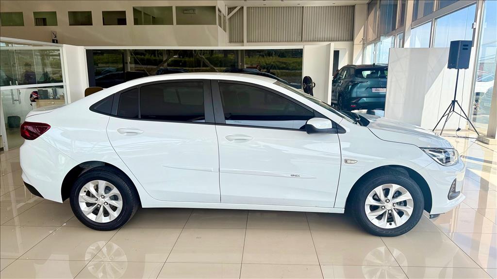 ONIX PLUS 1.0 TURBO FLEX LT AUTOMÁTICO8