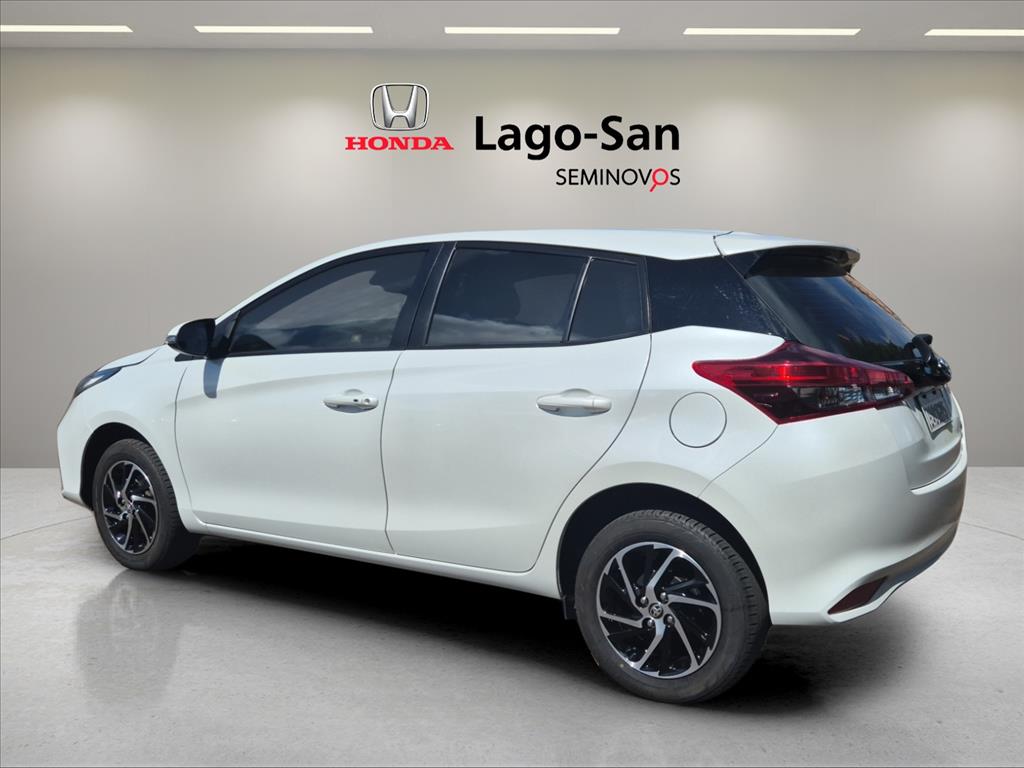 YARIS 1.5 16V FLEX XLS CONNECT MULTIDRIVE1