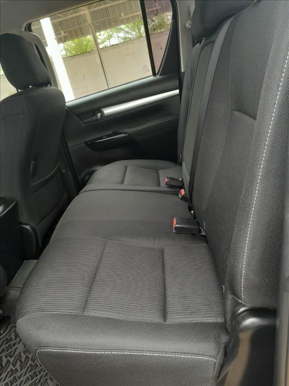 HILUX 2.8 D-4D TURBO DIESEL CD SR 4X4 AUTOMÁTICO13