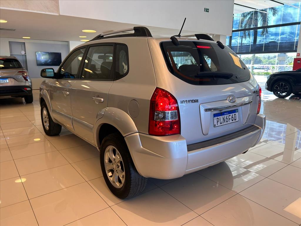 Hyundai-TUCSON-2.0 MPFI GLS 16V 143CV 2WD FLEX 4P AUTOMÁTICO