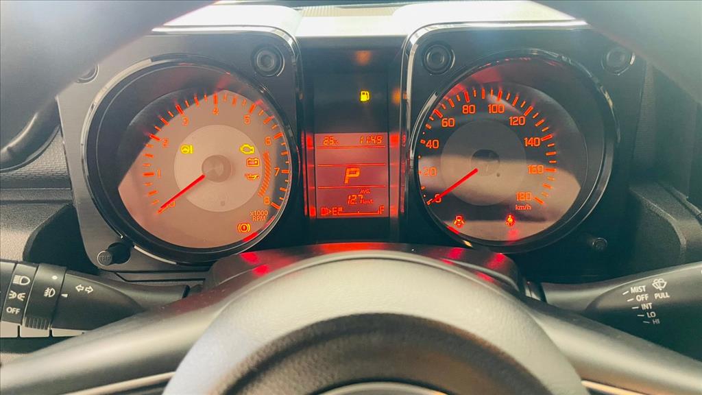 JIMNY 1.5 GASOLINA SIERRA 4YOU 4X4 AUTOMÁTICO11