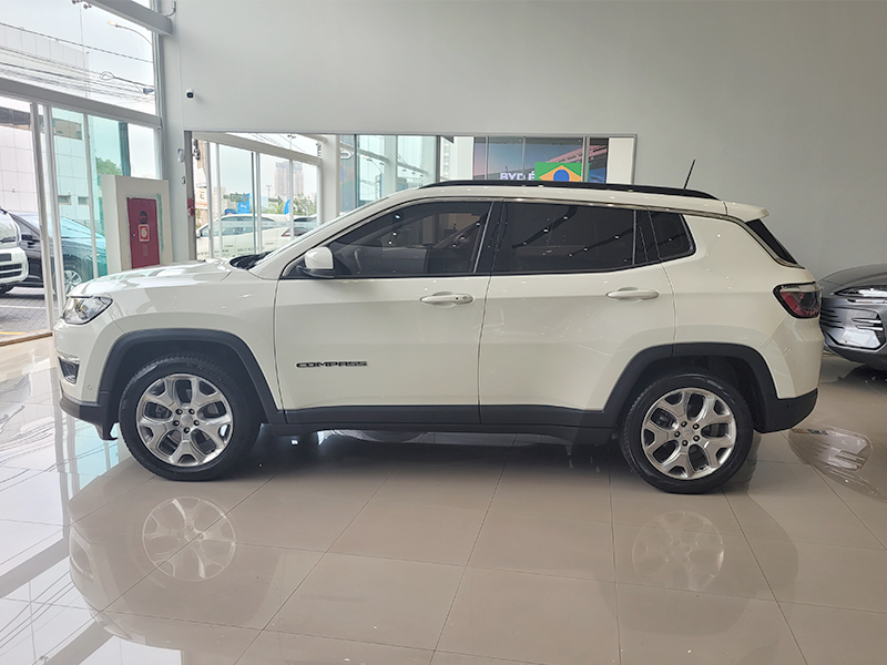 COMPASS 2.0 16V FLEX LONGITUDE AUTOMÁTICO3