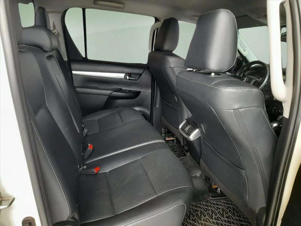 HILUX 2.8 D-4D TURBO DIESEL CD SRV 4X4 AUTOMÁTICO10