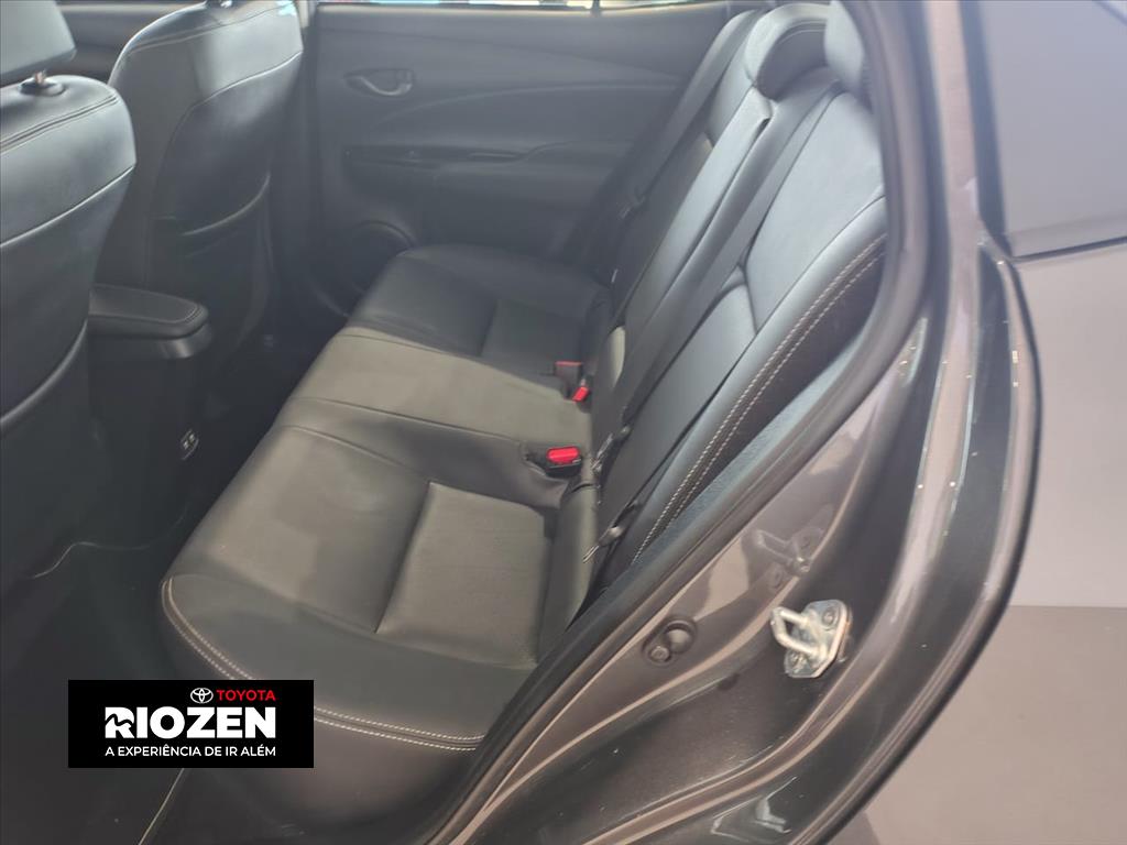 YARIS 1.5 16V FLEX SEDAN XLS CONNECT MULTIDRIVE5
