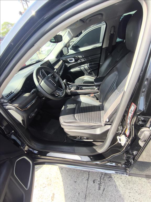 COMMANDER 1.3 T270 TURBO FLEX LIMITED AT6 COMMANDER 1.3 T270 TURBO FLEX LIMITED AT6
