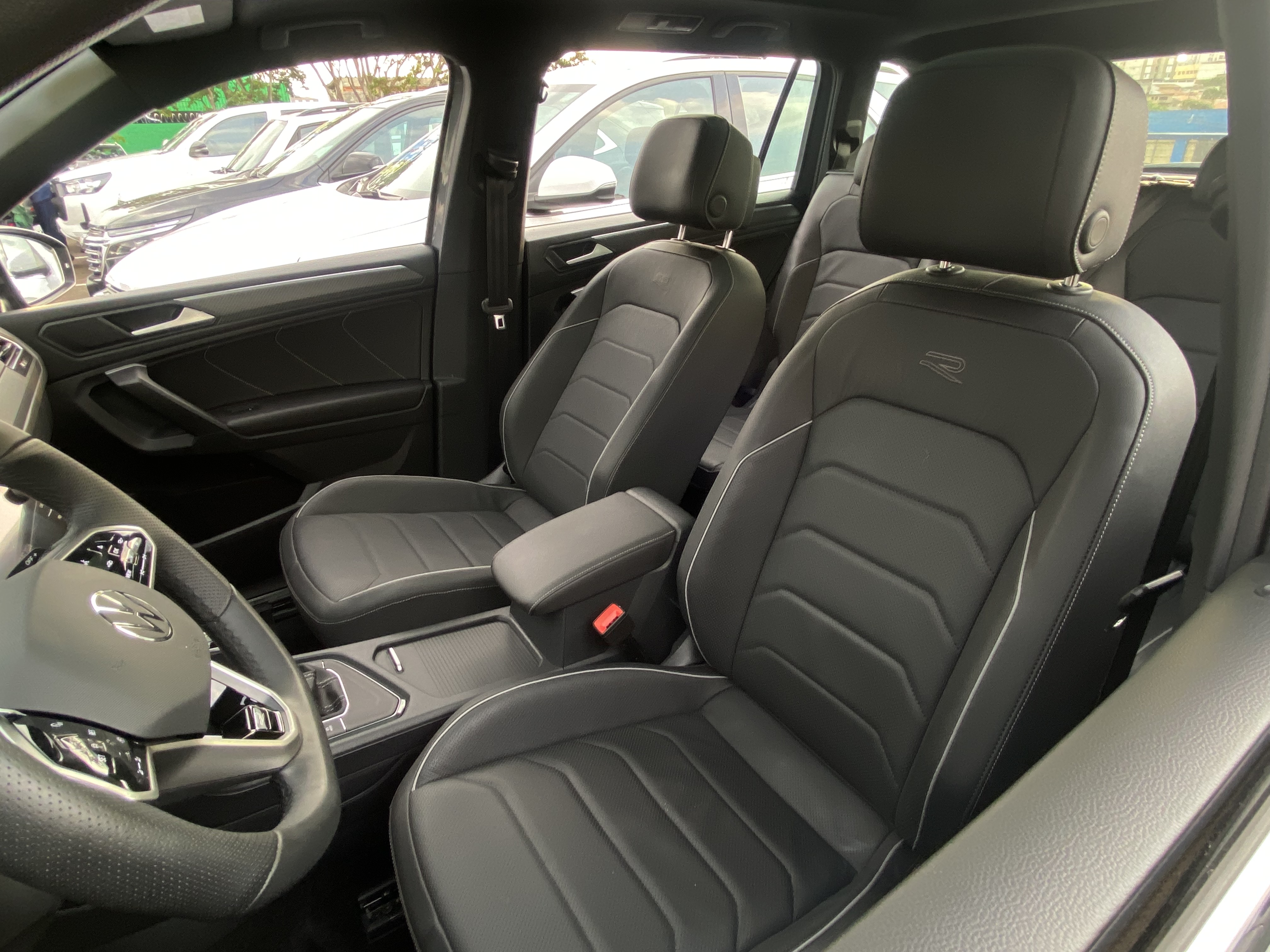 TIGUAN 2.0 300 TSI GASOLINA ALLSPACE R-LINE AUTOMÁTICO7