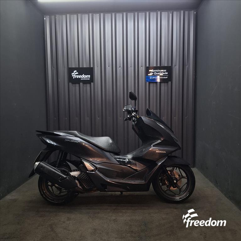 Moto HONDA do modelo PCX 160 CBS 2024/2024