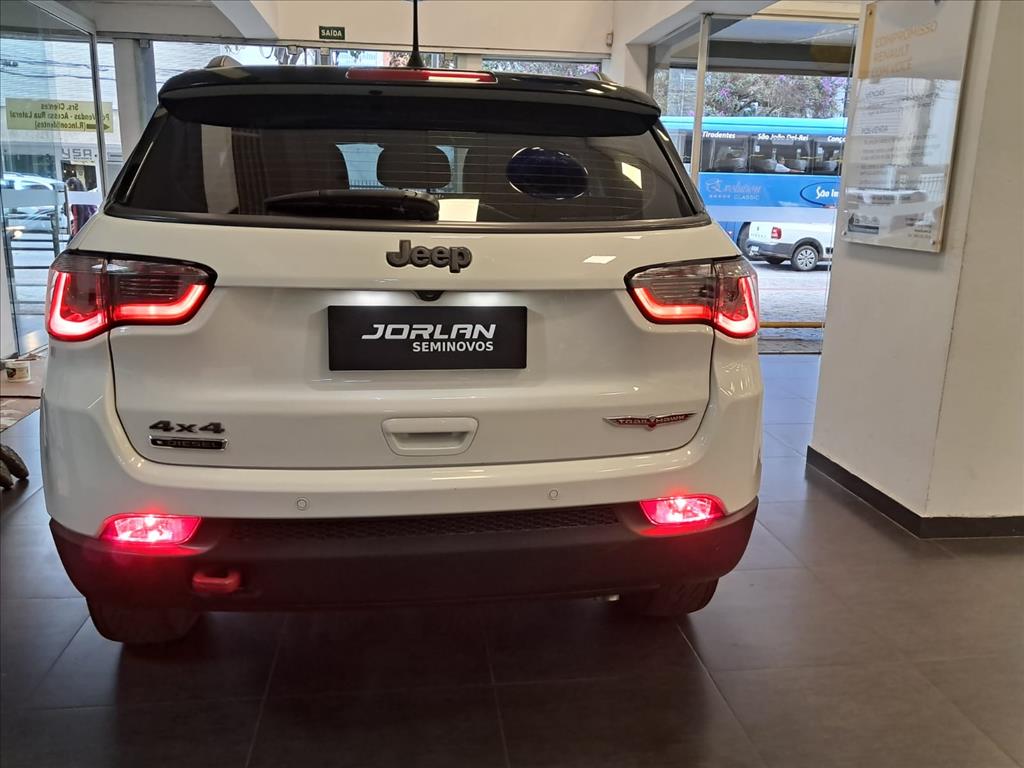 COMPASS 2.0 16V DIESEL TRAILHAWK 4X4 AUTOMÁTICO4