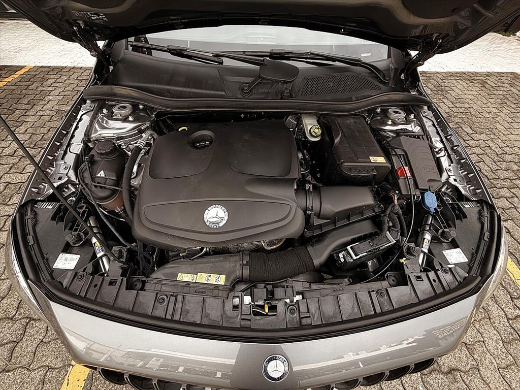 Mercedes-Benz Gla 250 - 2.0 16V TURBO GASOLINA VISION 4P AUTOMÁTICO