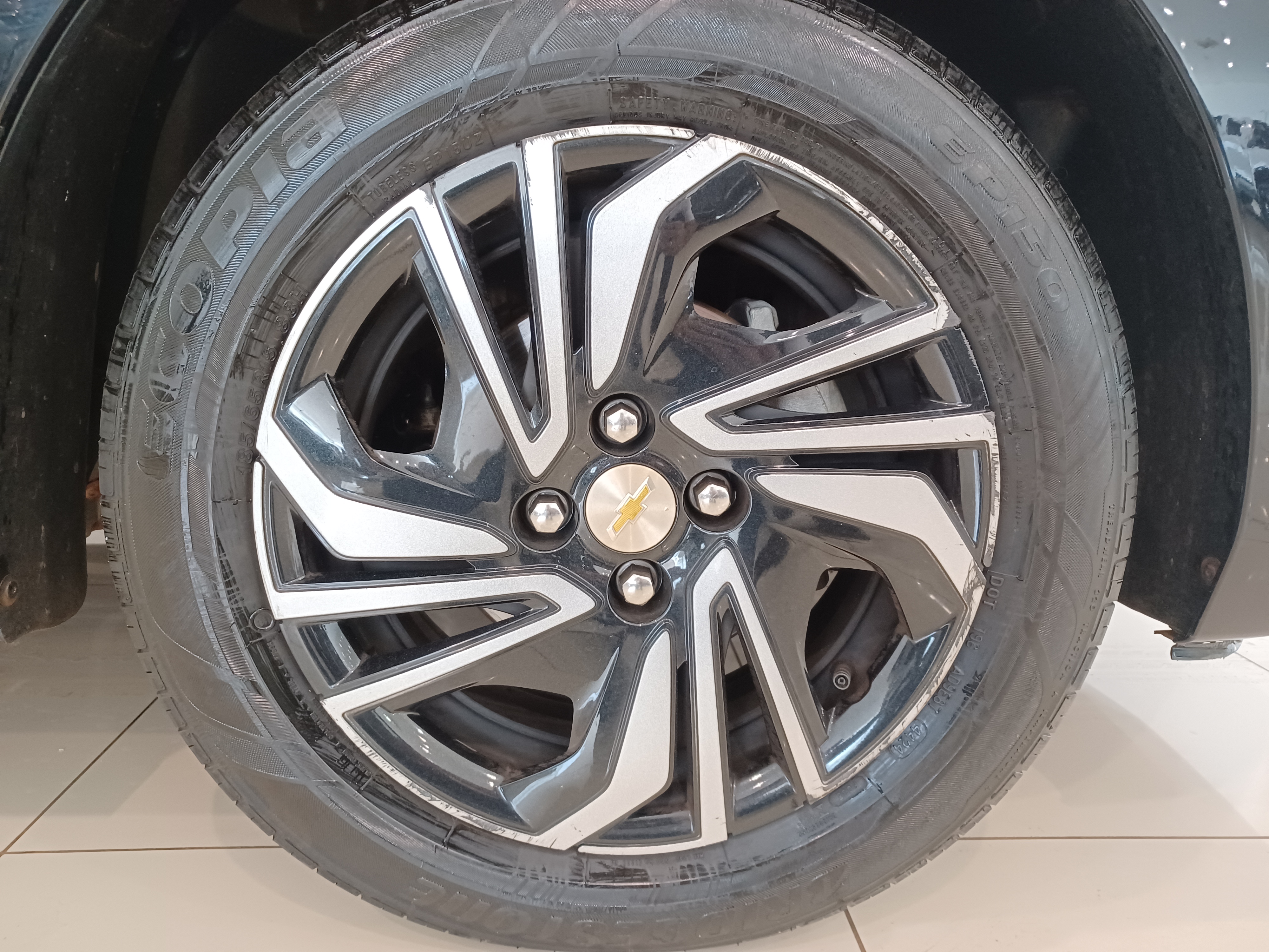 GM - Chevrolet-ONIX-1.0 FLEX LT MANUAL