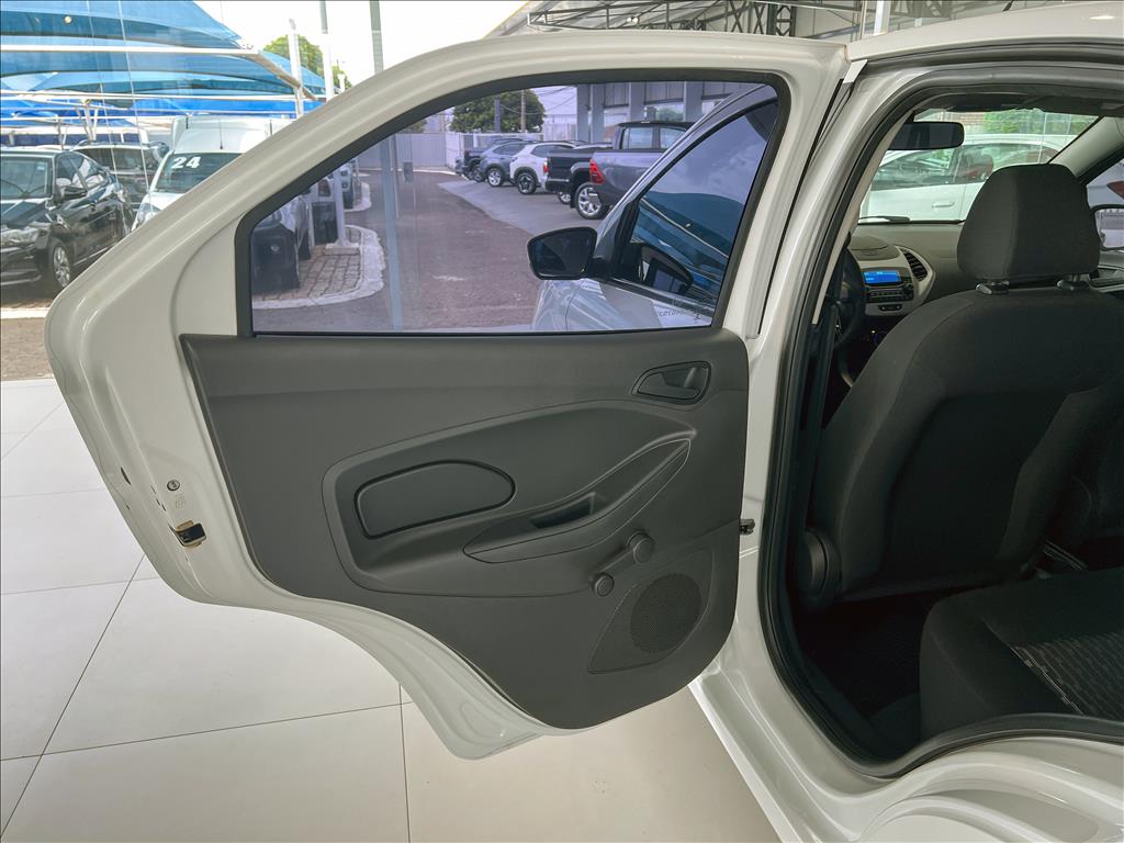 KA 1.5 TI-VCT FLEX SE SEDAN MANUAL16