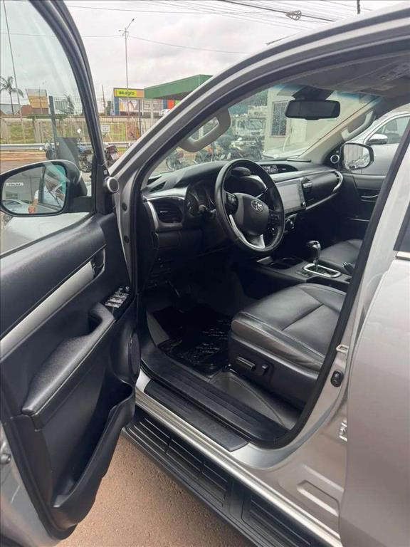 HILUX 2.8 D-4D TURBO DIESEL CD SRX 4X4 AUTOMÁTICO13