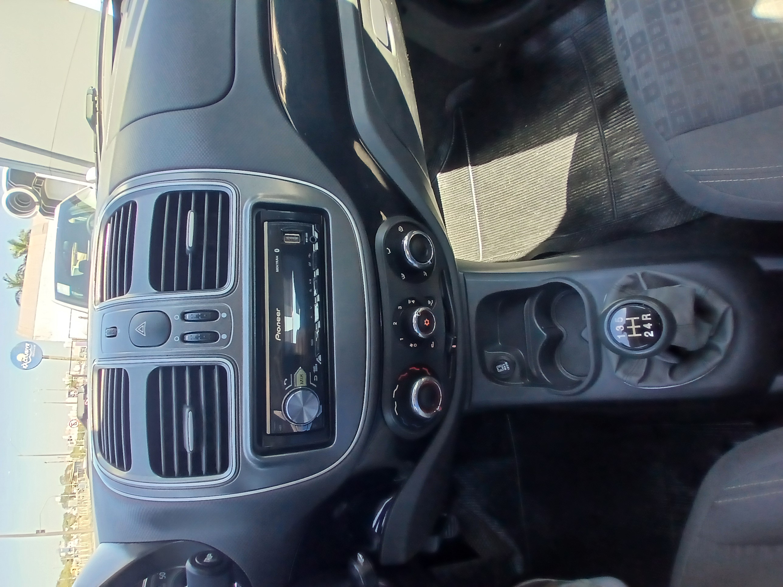 PALIO 1.0 MPI ATTRACTIVE 8V FLEX 4P MANUAL10