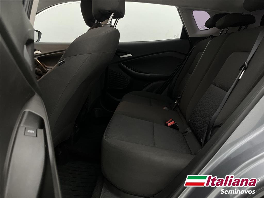 TRACKER 1.0 TURBO FLEX AUTOMÁTICO13