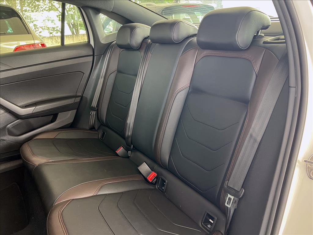 VIRTUS 1.0 200 TSI HIGHLINE AUTOMÁTICO17