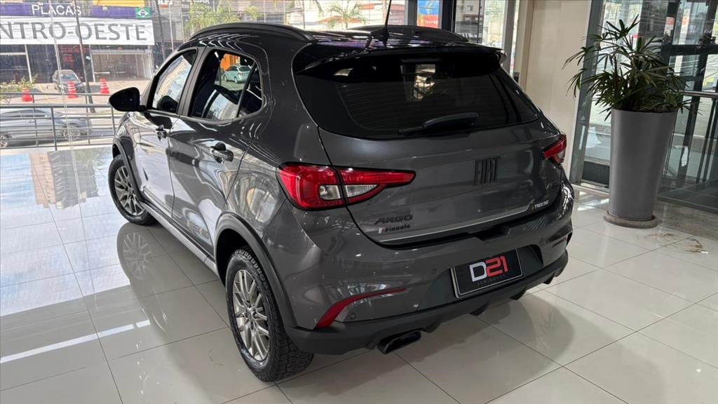 Fiat-ARGO-1.8 E.TORQ FLEX TREKKING AT6