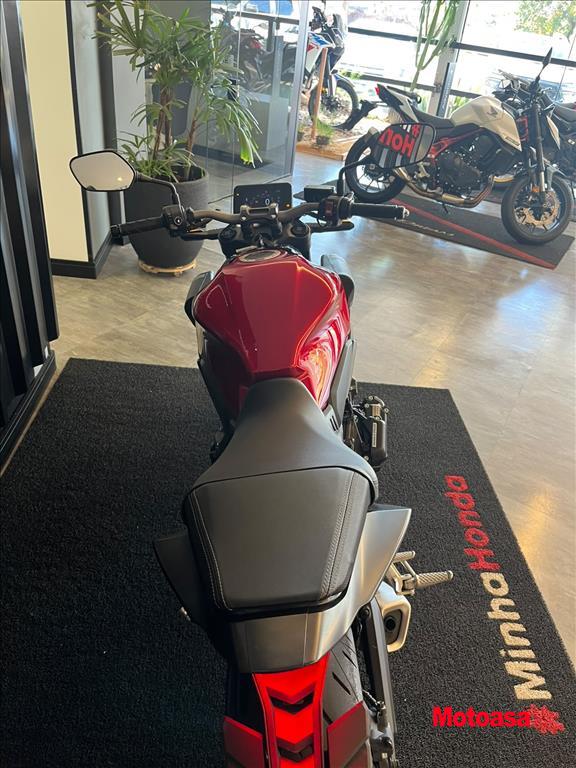 CB 650R E-CLUTCH4