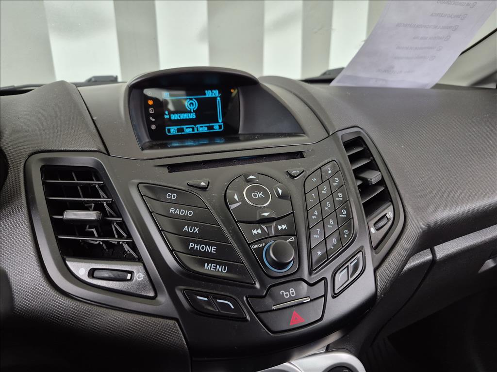 FIESTA 1.6 TI-VCT FLEX SE MANUAL9