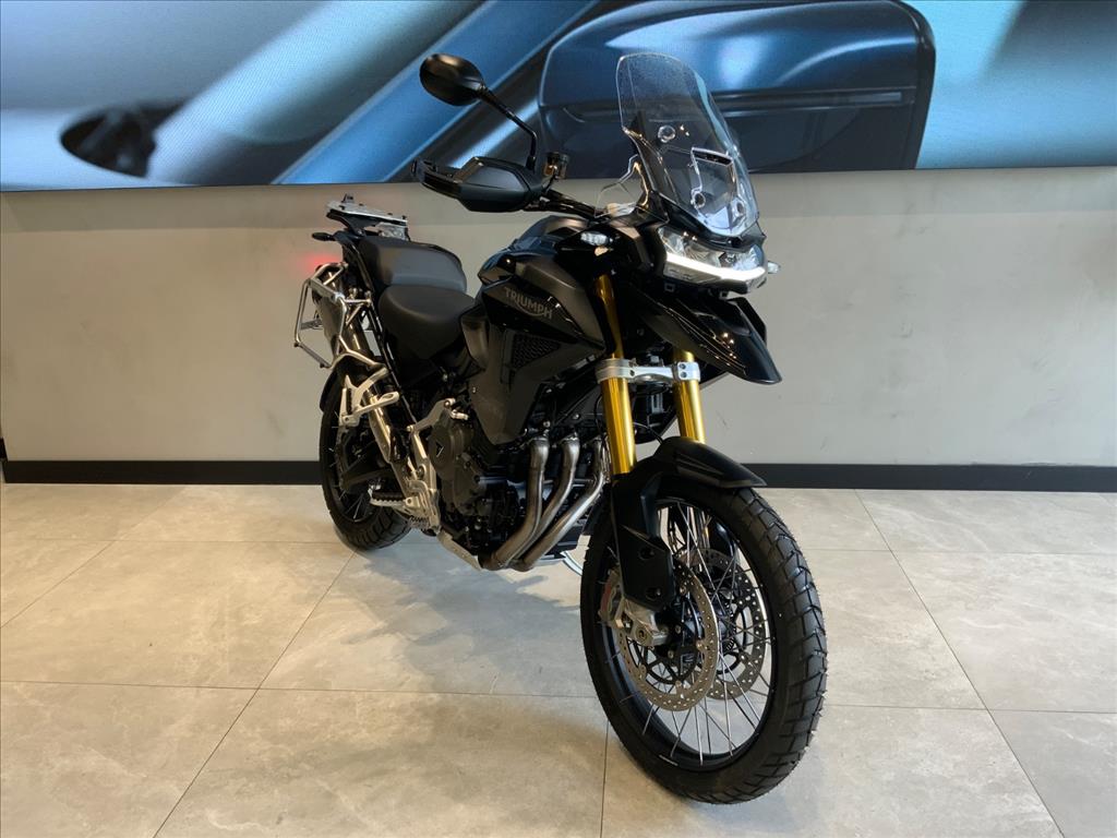 TRIUMPH-TIGER-1200 BLACK EDITION